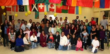 2009 Parents Project Group with Flags