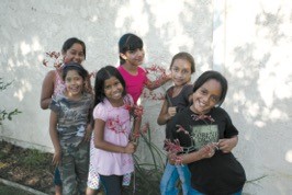 2007 People's Self-Help Housing kids posing for the camera