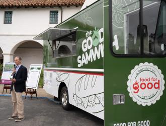 Good Samwich ribbon-cutting