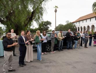 Good Samwich ribbon-cutting