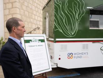 Good Samwich ribbon-cutting