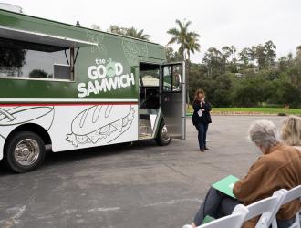 Good Samwich ribbon-cutting