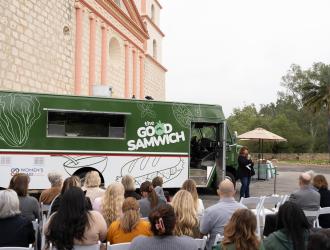 Good Samwich ribbon-cutting