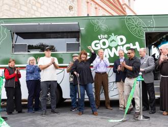 Good Samwich ribbon-cutting
