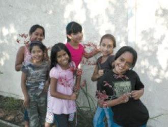 2007 People's Self-Help Housing kids posing for the camera