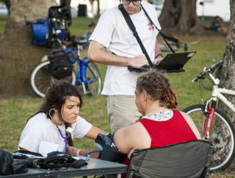 Volunteers at Doctors Without Walls bring medical assistance to homeless people wherever they are - in parks, cars, shelters, on beaches, under freeways.